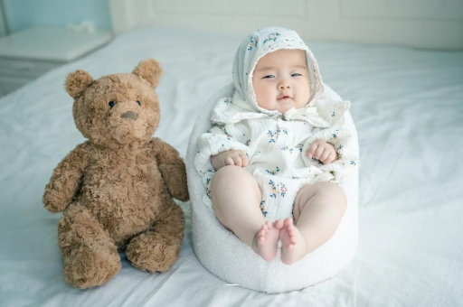 江苏宝宝吃不饱母乳的症状